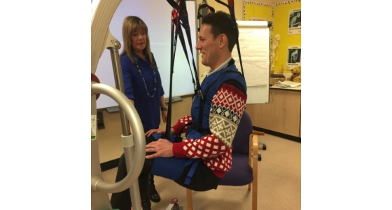 Moving and handling slings for hoist