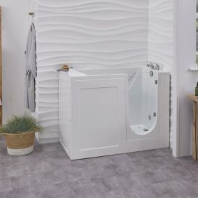 Georgia Mid-Size Walk in Bath